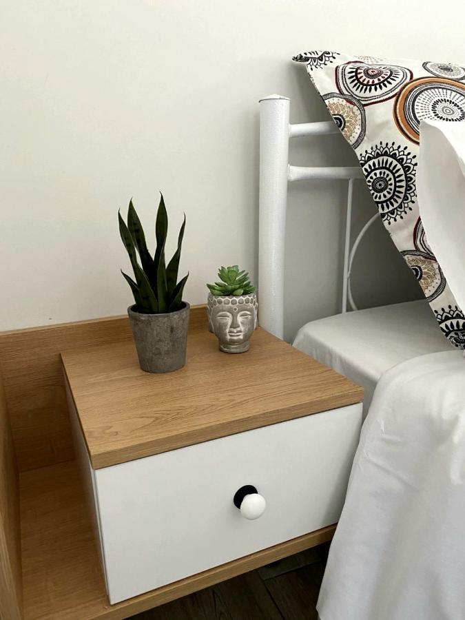 Myrsini'S Apartment Néa Péramos 外观 照片