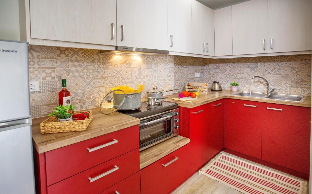 Myrsini'S Apartment Néa Péramos 外观 照片